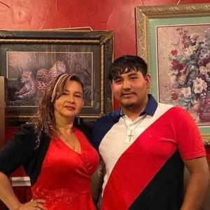 Meet your Posher, Yaneth